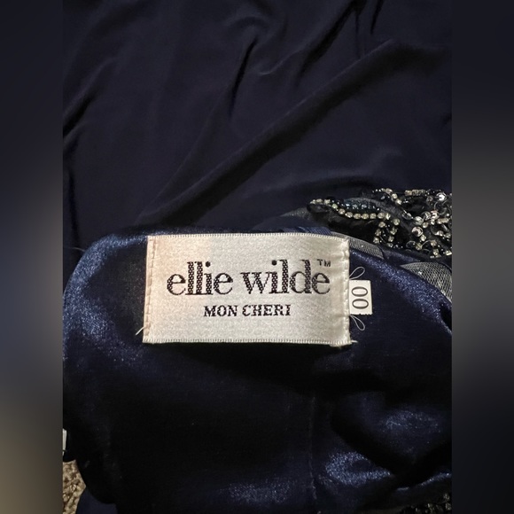 Ellie Wilde Prom Dress Size 0 - Picture 5 of 5